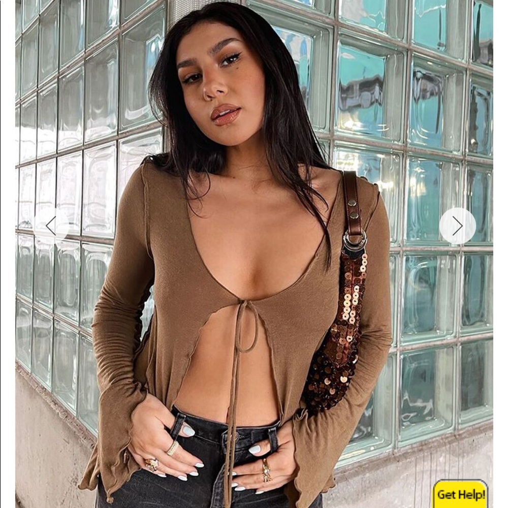 Lettuce edge front ribbon top